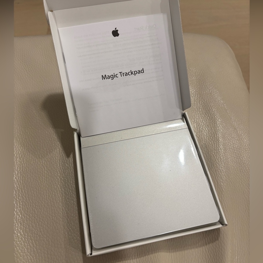 Apple Wireless Trackpad MC380LL/A Track Pad